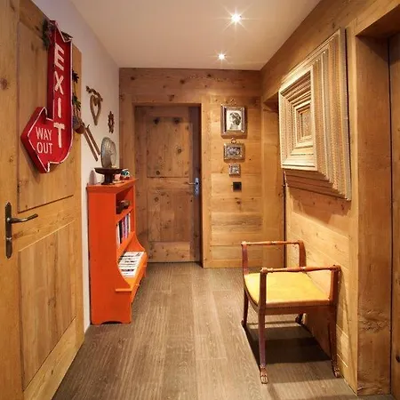 Chesa La Posta Apartment